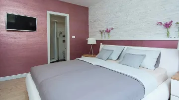 Trogir Apartment with Shared Pool for 7 Guests