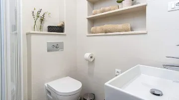 Trogir Apartment with Shared Pool for 7 Guests