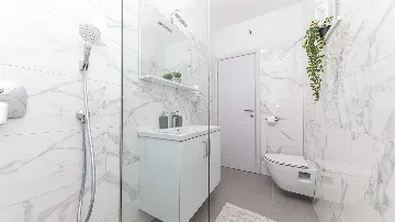 Beachfront Villa for 8 Guests in Vinišće