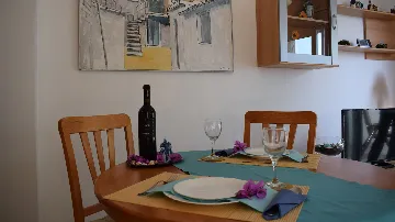 Two-Bedroom Apartment for 4 in Okrug Gornji