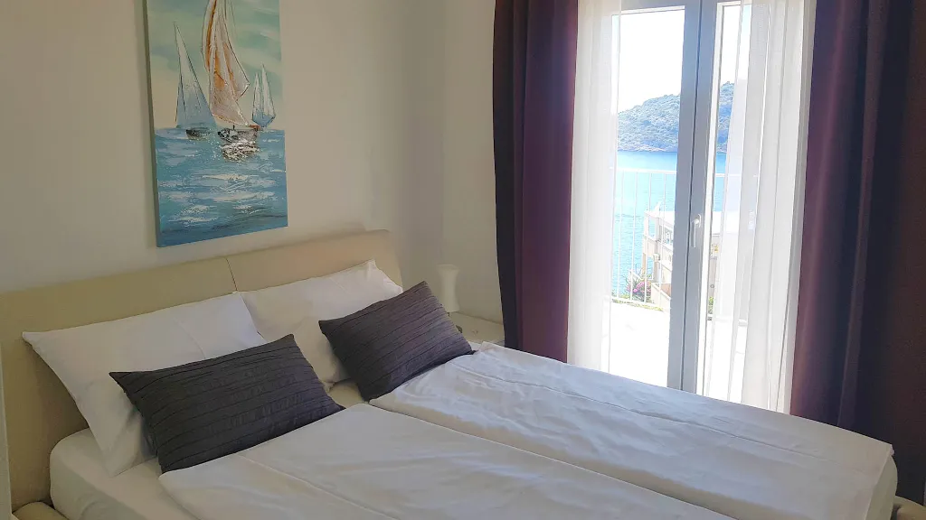 Villa in Ražanj for 15 Guests with Pool