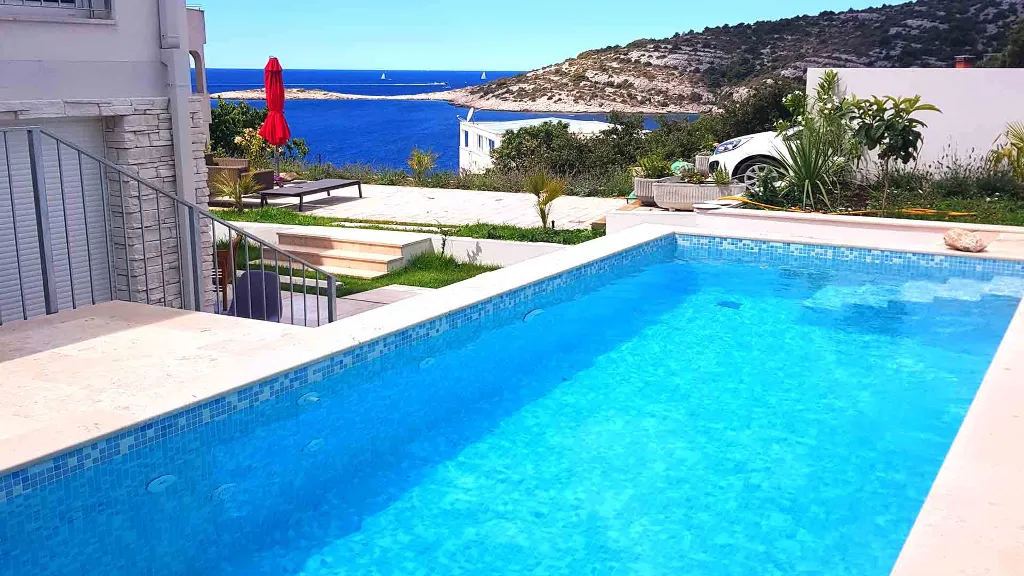 Villa in Ražanj for 15 Guests with Pool