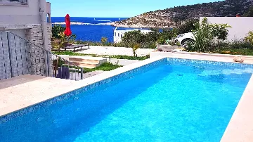 Villa in Ražanj for 15 Guests with Pool