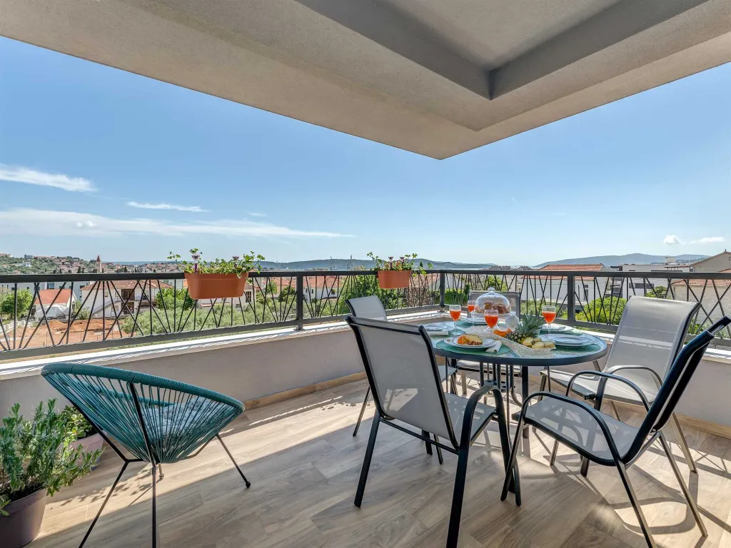 Two-Bedroom Apartment with Balcony in Trogir
