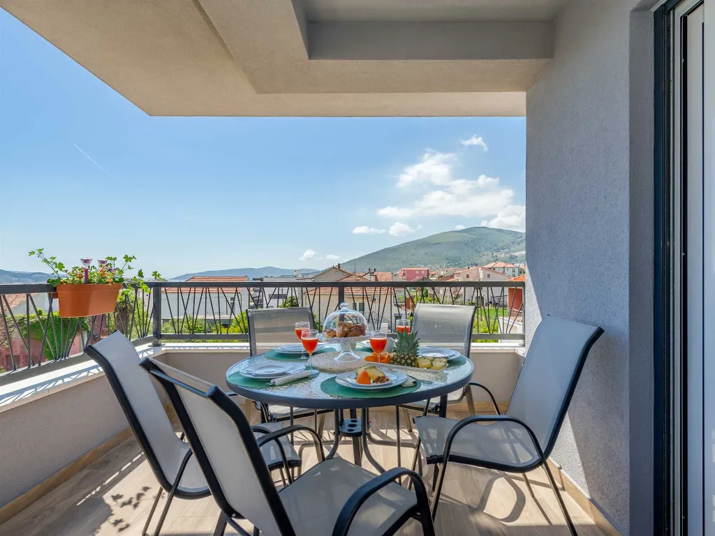 Two-Bedroom Apartment with Balcony in Trogir