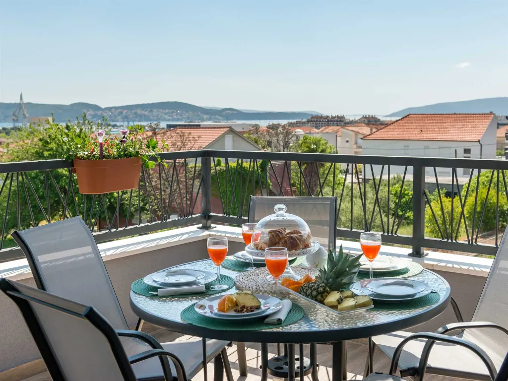 Two-Bedroom Apartment with Balcony in Trogir