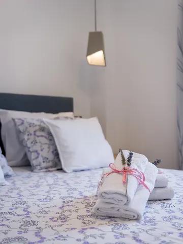 Trogir Apartment with Jacuzzi and Garden