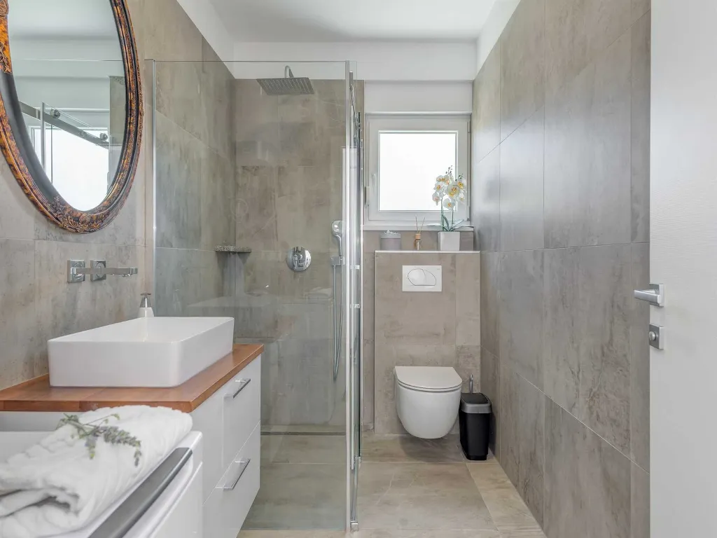Trogir Apartment with Jacuzzi and Garden