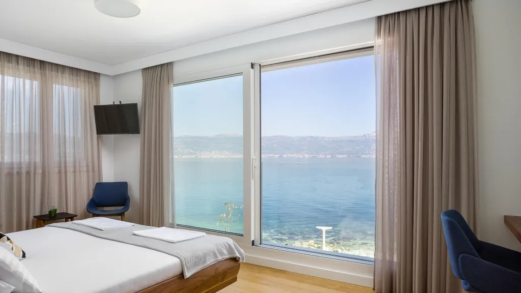 Slatine Villa with Pool for 8 Guests