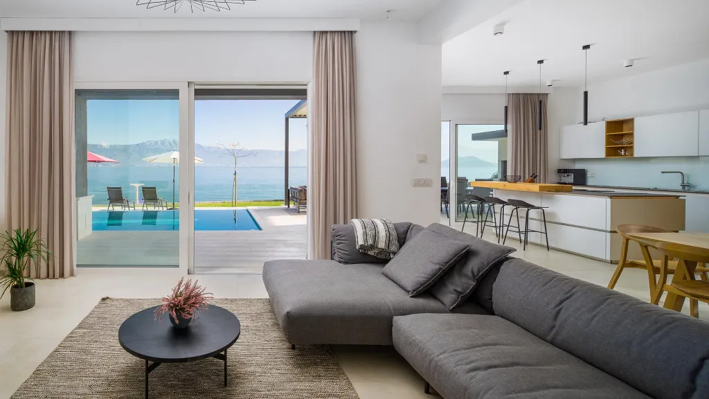 Slatine Villa with Pool for 8 Guests
