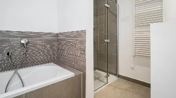 Villa for 12 Guests in Slatine with Pool