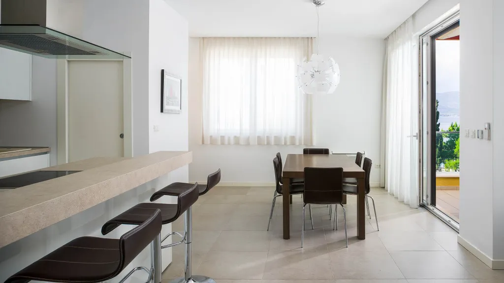 Villa for 12 Guests in Slatine with Pool