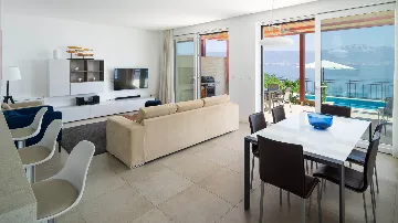 Slatine Villa with Pool for 12 Guests