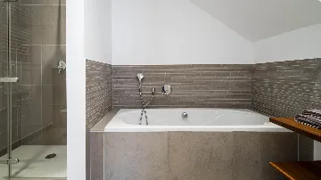 Slatine Villa with Pool for 12 Guests