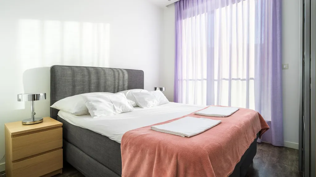 6-Bedroom Villa in Slatine for 12 Guests