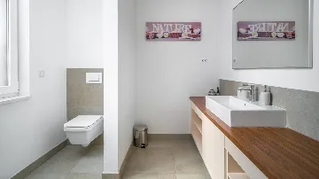 Sea View Villa with Pool in Slatine