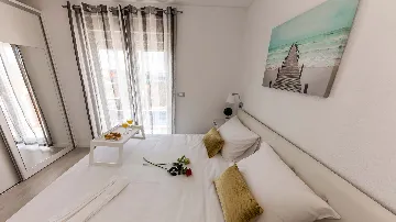 Villa with Pool and Jacuzzi in Seget Vranjica