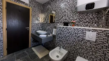 Villa with Pool and Jacuzzi in Seget Vranjica