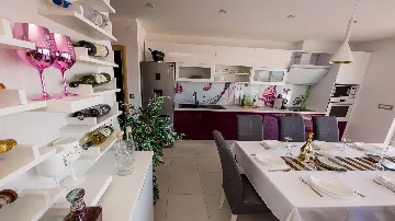 Villa with Pool and Jacuzzi in Seget Vranjica