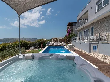 Villa with Pool and Jacuzzi in Seget Vranjica