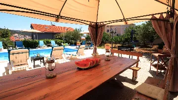 Holiday House with Pool in Okrug Gornji