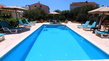 Holiday House with Pool in Okrug Gornji