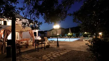 Holiday House with Pool in Okrug Gornji