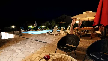 Holiday House with Pool in Okrug Gornji