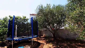 Holiday House with Pool in Okrug Gornji