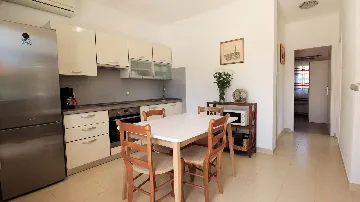 Holiday House with Pool in Okrug Gornji