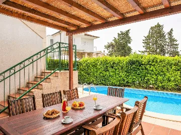 Four-Bedroom Villa with Pool in Hvar