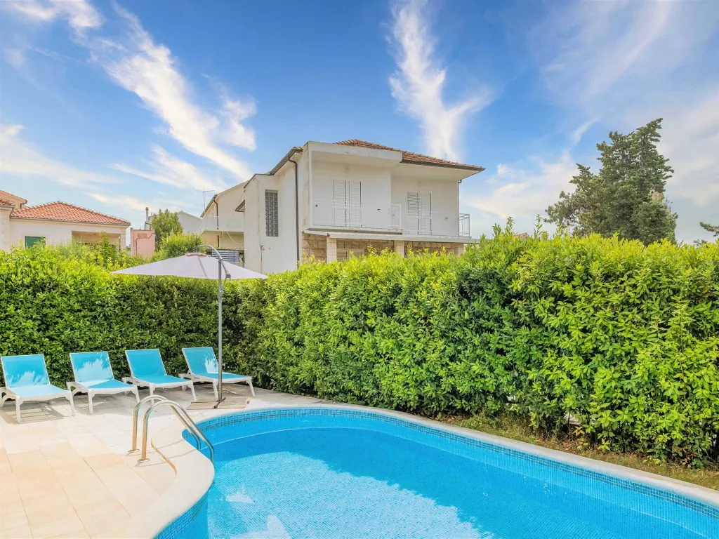 Hvar Villa for 8 Guests with Pool
