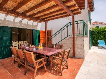 Hvar Villa for 8 Guests with Pool