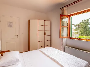 Hvar Villa for 8 Guests with Pool