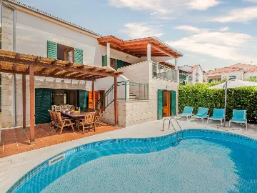 Hvar Villa for 8 Guests with Pool