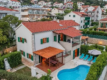 Hvar Villa for 8 Guests with Pool