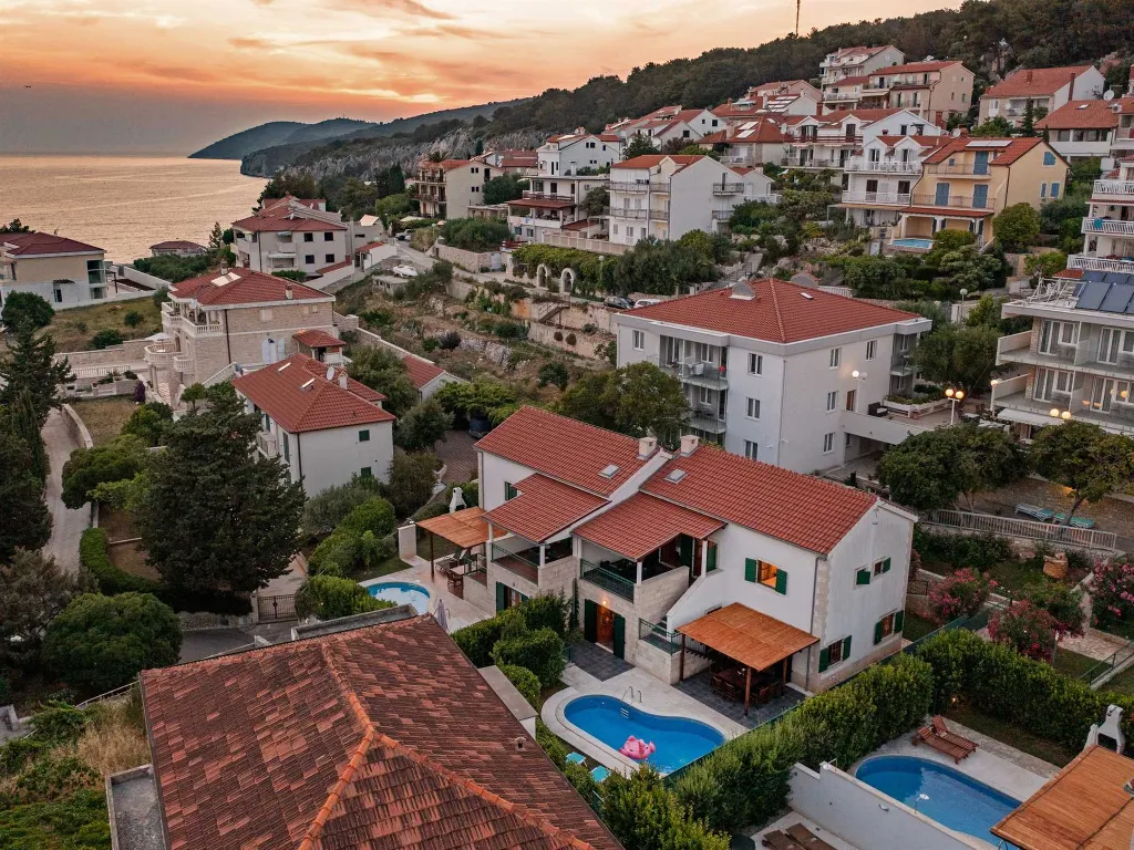 Hvar Villa for 8 Guests with Pool