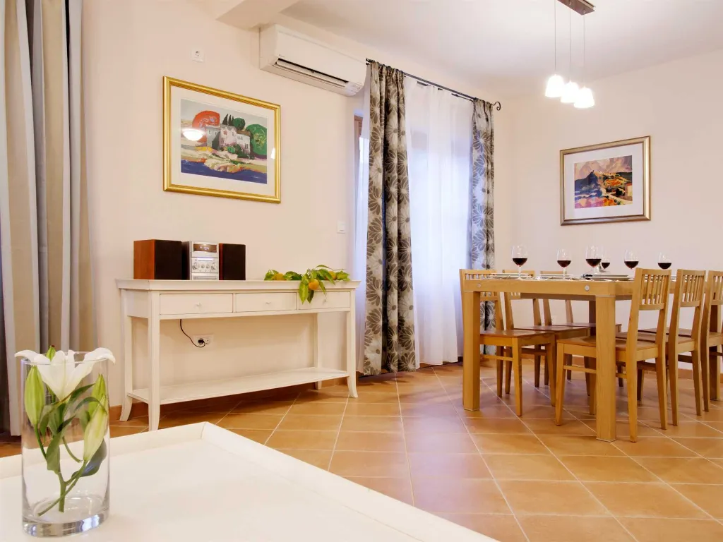 Four-Bedroom Villa in Hvar with Pool
