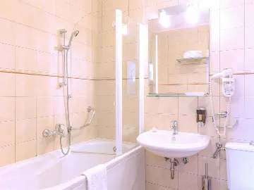 Four-Bedroom Villa in Hvar with Pool