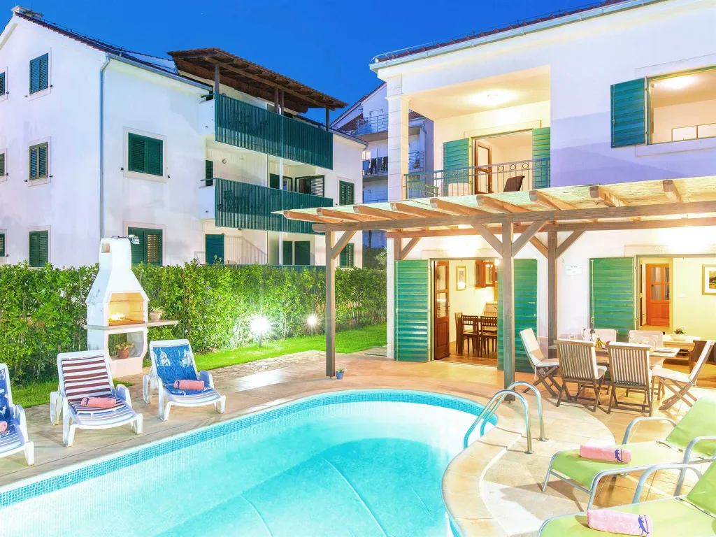 Four-Bedroom Villa in Hvar with Pool