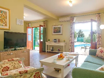 Villa in Hvar for 8 Guests with Pool