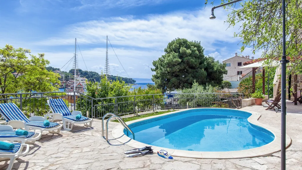 Stone Villa in Sumartin for 8 Guests