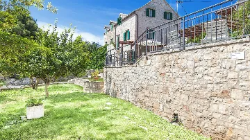 Stone Villa in Sumartin for 8 Guests