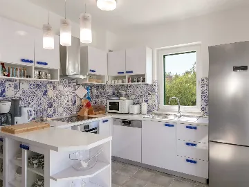 Villa with Pool in Milna for 8 Guests