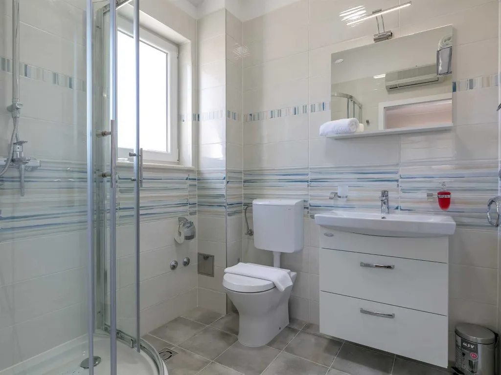 Villa with Pool in Milna for 8 Guests