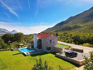 Villa with Heated Pool in Župa for 8 Guests