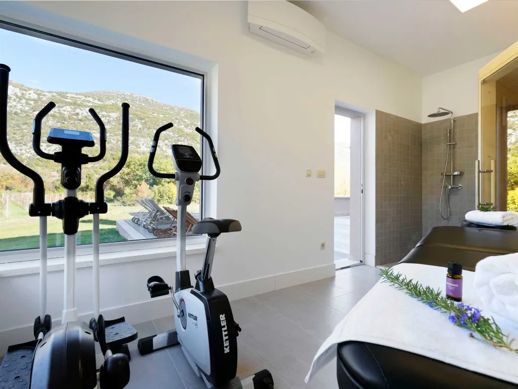 Villa with Heated Pool in Župa for 8 Guests