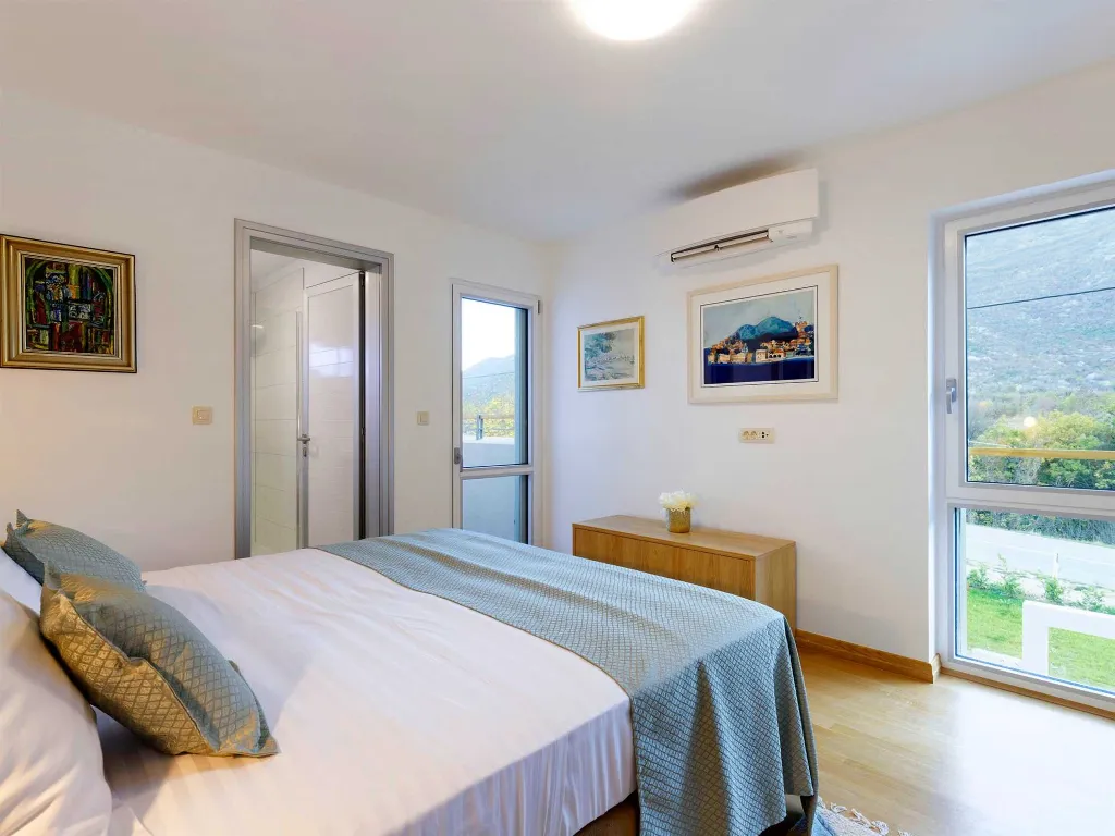 Villa with Heated Pool in Župa for 8 Guests