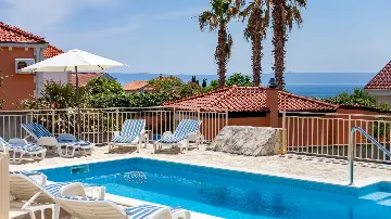 Villa for 10 in Sumartin