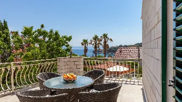 Villa for 10 in Sumartin